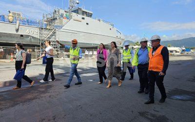 VIP tour of the shipyard